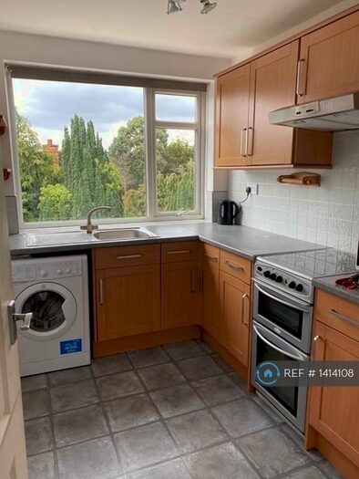 1 Bedroom Flat To Rent In Braids Court, Leicester, LE2