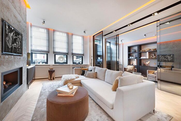 4 Bedroom Terraced House To Rent In Pavilion Road, SW1X