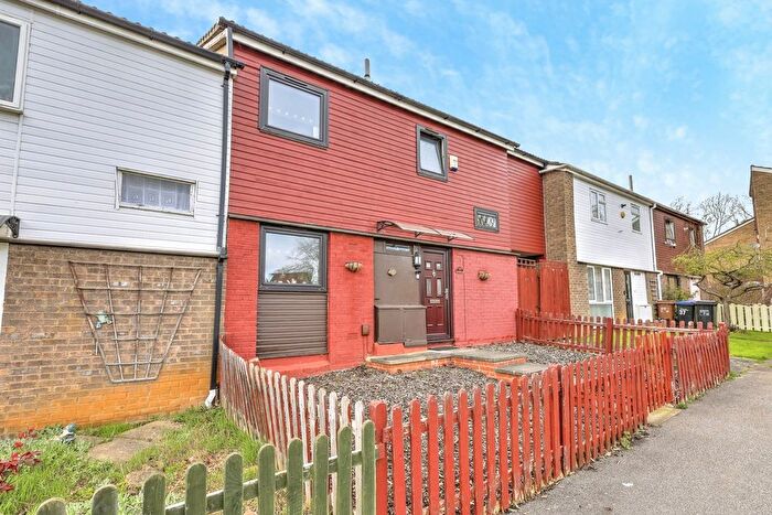 4 Bedroom Terraced House For Sale In Far Meadow Court, Northampton, Northamptonshire, NN3