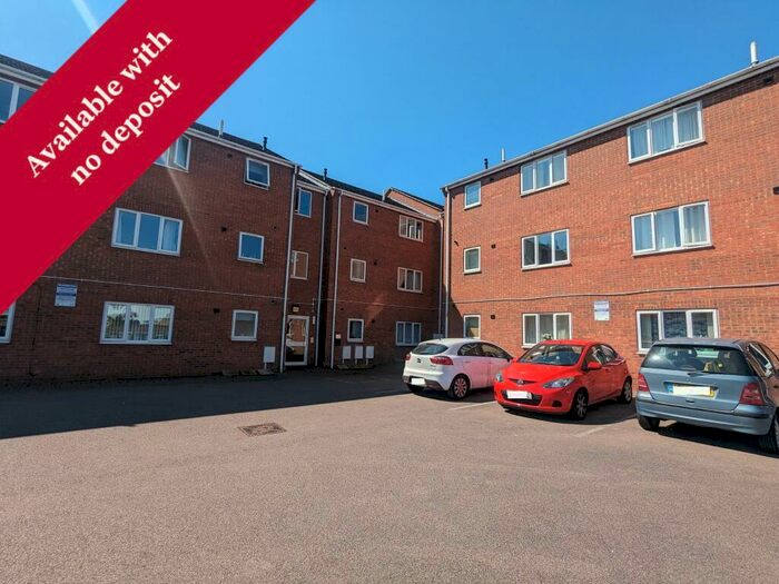 2 Bedroom Flat To Rent In University Court, Grantham, NG31