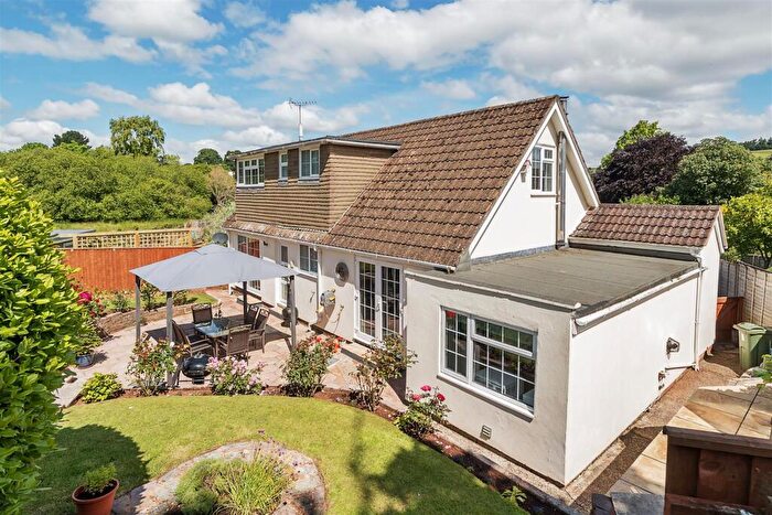 3 Bedroom Bungalow For Sale In Belle Vue Close, Kenn, Exeter, EX6