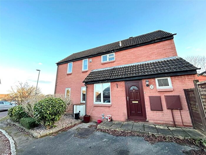 1 Bedroom Property To Rent In Rook Close, Wokingham, Berkshire, RG41