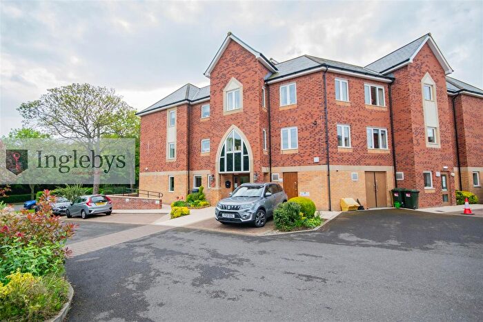 1 Bedroom Flat For Sale In Glenside, Saltburn-By-The-Sea, TS12