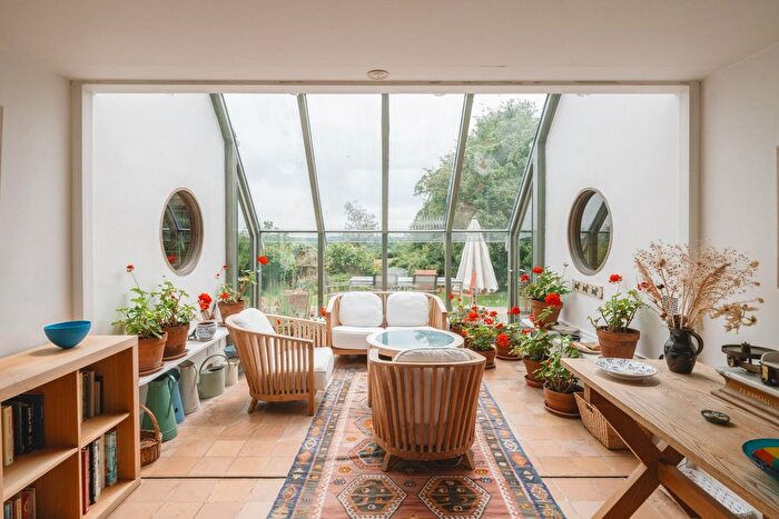 4 Bedroom Detached House For Sale In Idbury, Oxfordshire, OX7