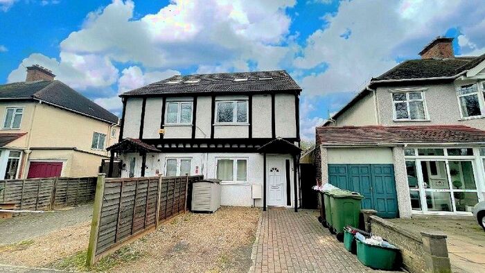 4 Bedroom Semi-Detached House To Rent In Stafford Road, Wallington, Surrey, SM6