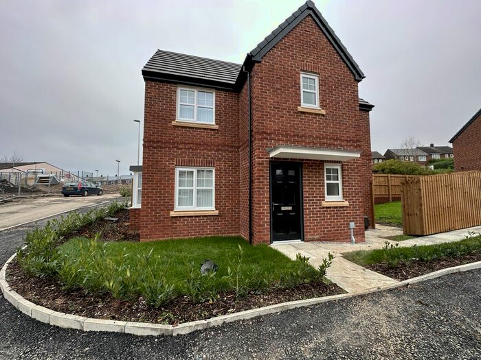 3 Bedroom Detached House To Rent In Fusilier Close, Manchester, Lancashire, M24