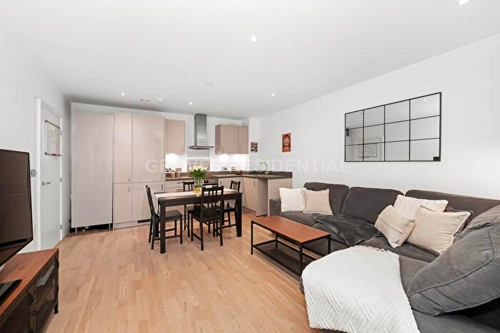 1 Bedroom Flat For Sale In Blagdon Road, New Malden, KT3