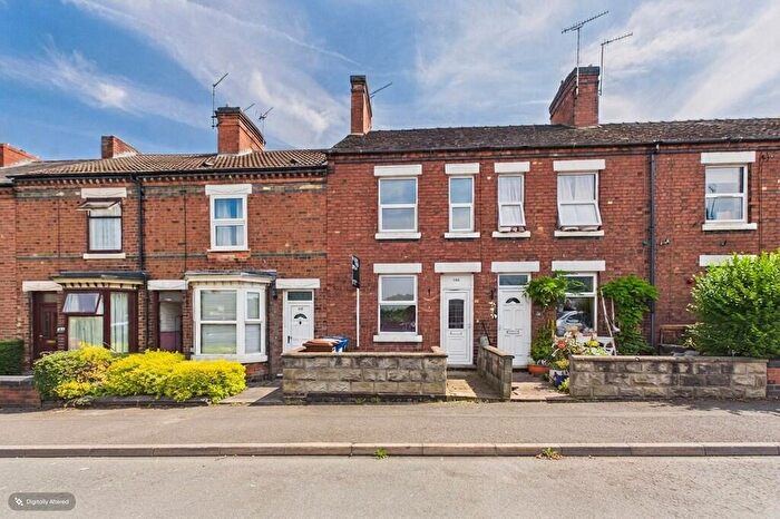 3 Bedroom Terraced House For Sale In Woods Lane, Burton-on-Trent, DE15