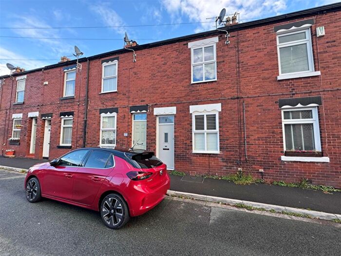 2 Bedroom Terraced House For Sale In New Street, Wilmslow, SK9