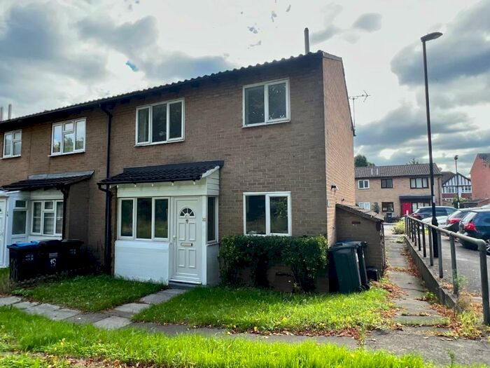 1 Bedroom Semi-Detached House To Rent In Waddon, Croydon, CR0