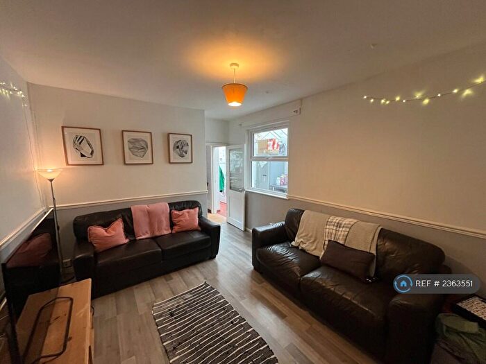 5 Bedroom Terraced House To Rent In Monthermer Road, Cardiff, CF24