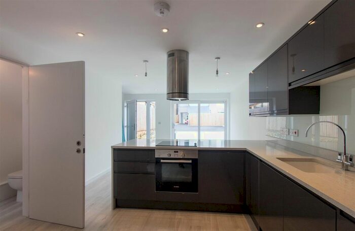 2 Bedroom Detached House To Rent In Sir Walter Mews, Severn Grove, Pontcanna, CF11