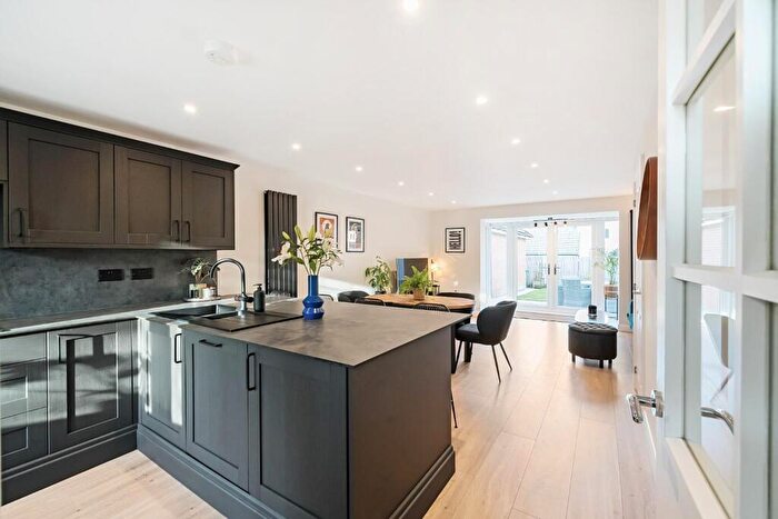 4 Bedroom Semi-Detached House For Sale In Montagu Close, Wetherby, LS22