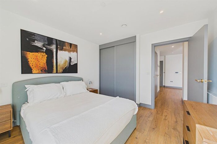 2 Bedroom Flat To Rent In Ashley Road, London, N17