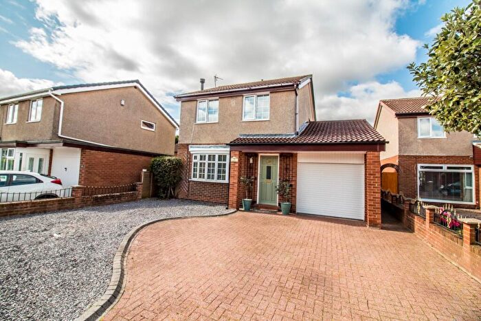 3 Bedroom Detached House For Sale In Hargill Drive, Rickleton, Washington, NE38
