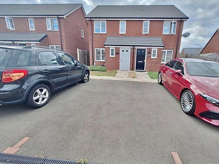 2 Bedroom Property To Rent In Crown Farm Close, Coventry, CV3