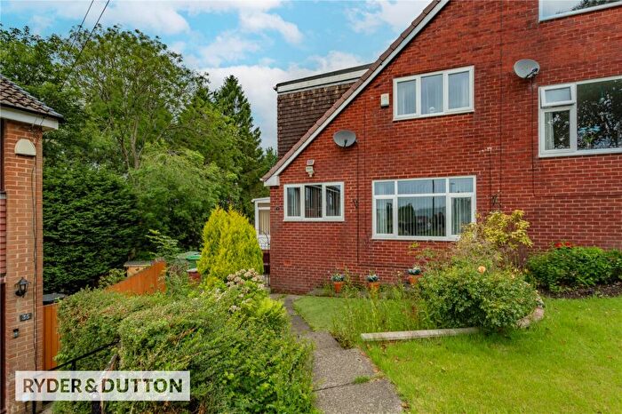 4 Bedroom Semi-Detached House For Sale In Dovecote Lane, Springhead, Saddleworth, OL4