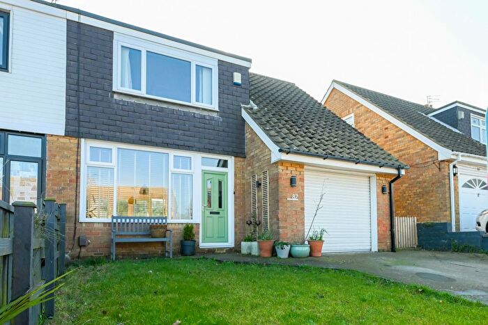 3 Bedroom Semi-Detached House For Sale In Wilton Bank, Saltburn-By-The-Sea, TS12