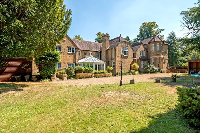 10 Bedroom Detached House For Sale In Wood Lane, Iver Heath, Iver, Buckinghamshire, SL0