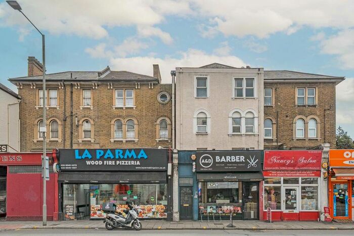 2 Bedroom Flat To Rent In London Road, Kingston Upon Thames, KT2