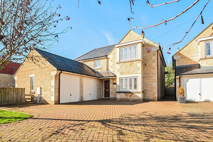 4 Bedroom Detached House For Sale In Woodnewton Road, Nassington, Peterborough, Northamptonshire, PE8