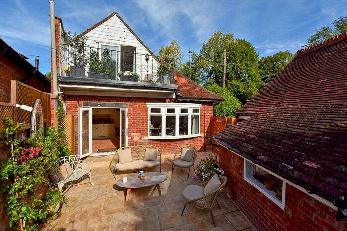 2 Bedroom Detached House To Rent In Henley Road, Marlow, Buckinghamshire, SL7