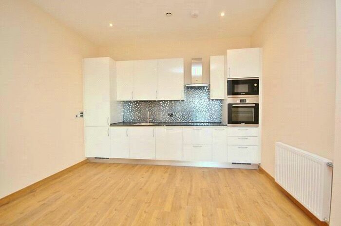 2 Bedroom Apartment To Rent In High Road, Chadwell Heath, Romford, RM6