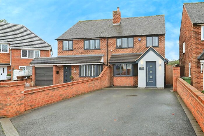 3 Bedroom Semi Detached House For Sale In Rosemary Road, Kidderminster, DY10