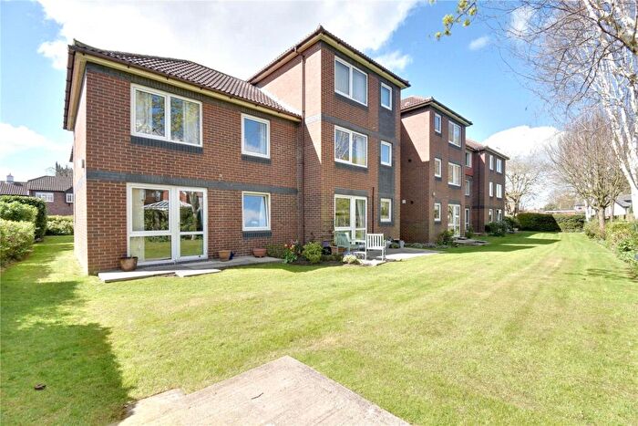 1 Bedroom Apartment For Sale In Arden Court, Northallerton, North Yorkshire, DL6