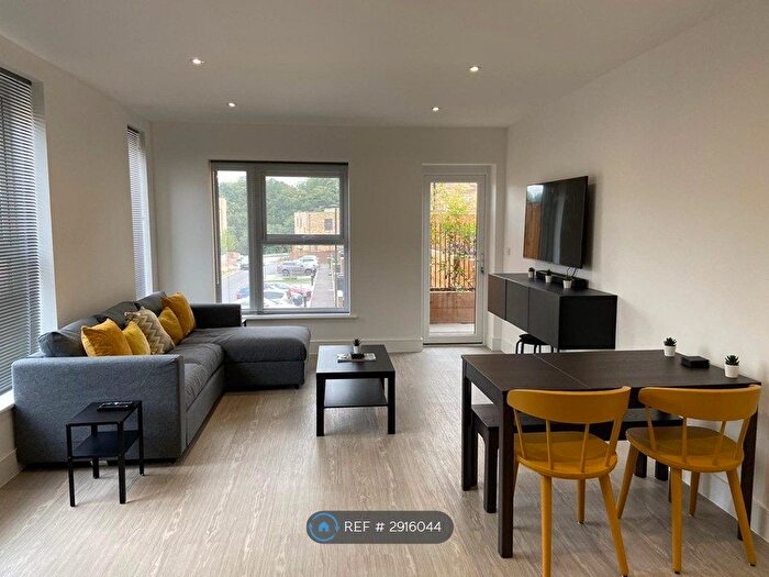 2 Bedroom Flat To Rent In Ballast Road, Erith, DA8