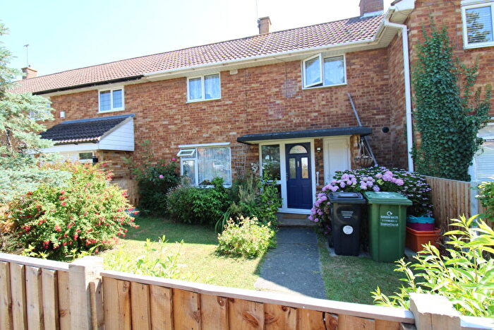 2 Bedroom Terraced House For Sale In Chittock Gate, Basildon, SS14
