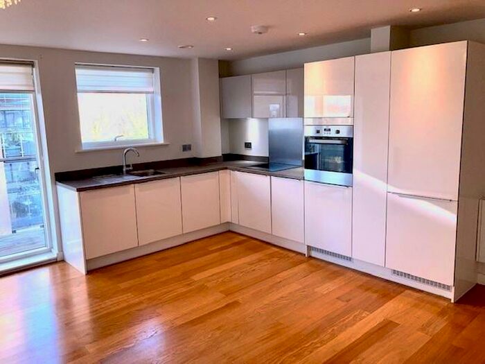 1 Bedroom Apartment To Rent In Old Bracknell Lane West, Bracknell, RG12