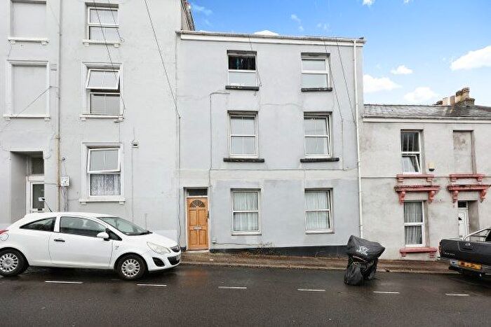 2 Bedroom Flat To Rent In Amity Place, Plymouth, PL4