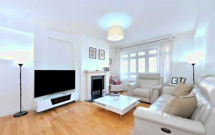 2 Bedroom Flat To Rent In Portsea Place, London, W2