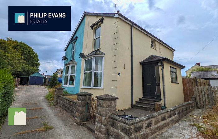 2 Bedroom Semi-Detached House To Rent In Penparcau, Aberystwyth, SY23