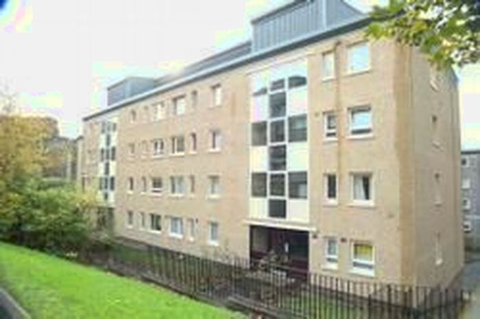 1 Bedroom Flat To Rent In Queen Margaret Court, Glasgow, G20