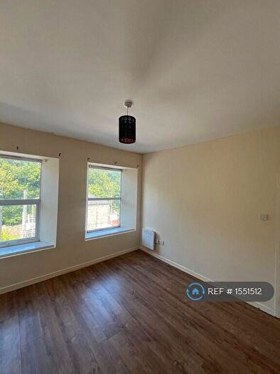 1 Bedroom Flat To Rent In Church Street, Abertillery, NP13