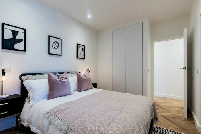 2 Bedroom Flat To Rent In Avenue House, Allitsen Road, NW8