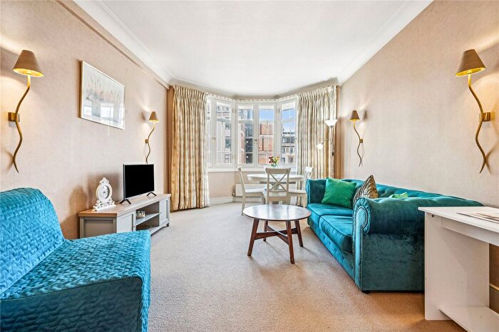2 Bedroom Flat For Sale In Portland Place, London, W1B