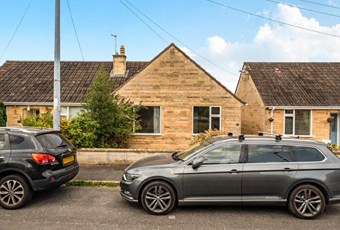 2 Bedroom Bungalow For Sale In Holcombe Close, Bathampton, Bath, Somerset, BA2