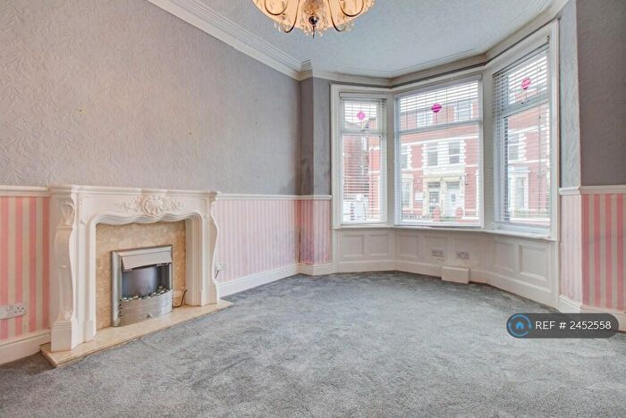 6 Bedroom Terraced House To Rent In Palatine Road, Blackpool, FY1