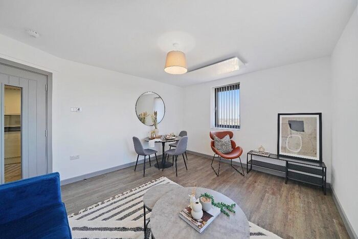 3 Bedroom Flat To Rent In Church Road, Liverpool, Merseyside, L22