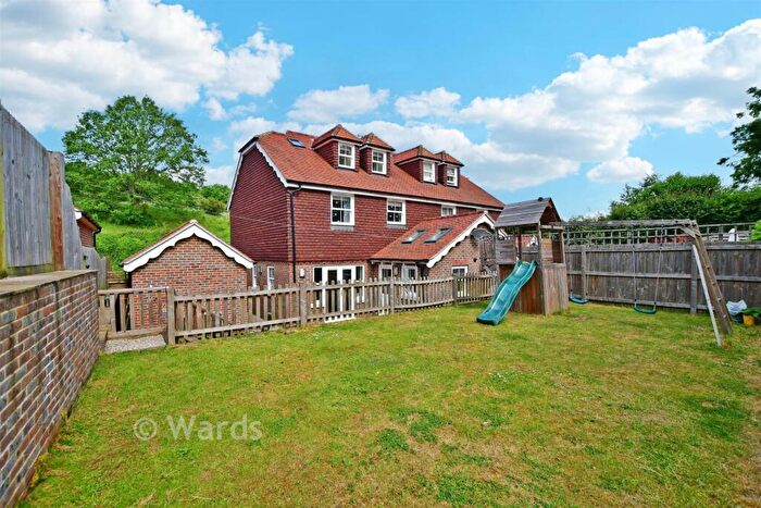 4 Bedroom Semi Detached House For Sale In Well Street, Loose, Maidstone, Kent, ME15