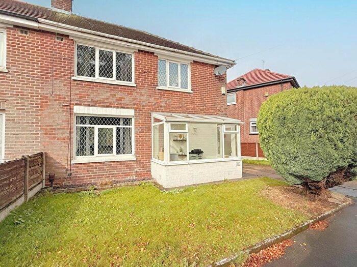 3 Bedroom Semi-Detached House For Sale In Abb Scott Lane, Woodside, Bradford, BD6