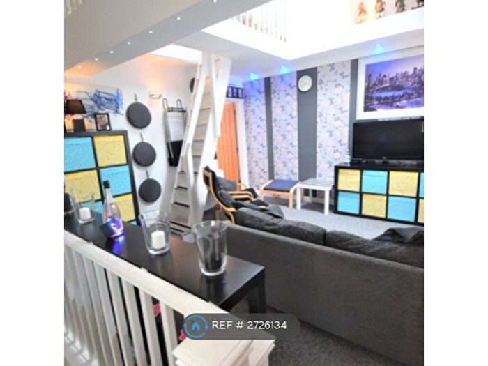 2 Bedroom Flat To Rent In Doncaster Road, Eastleigh, SO50