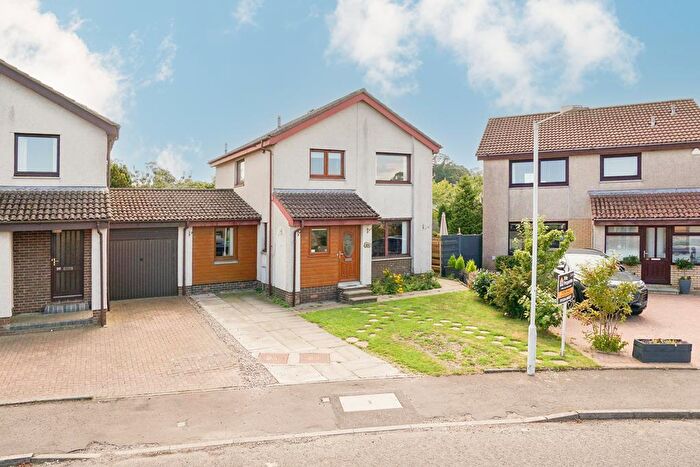 4 Bedroom Link Detached House For Sale In Hay Fleming Avenue, St. Andrews, KY16