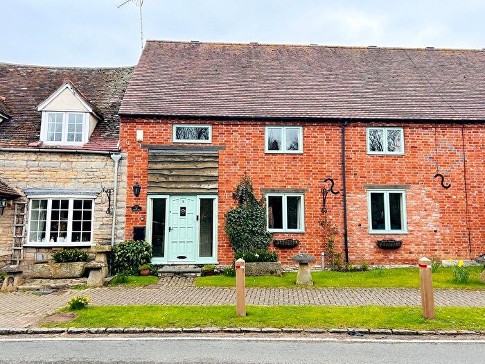 3 Bedroom Barn Conversion For Sale In Owlets End, Bidford-On-Avon, B50
