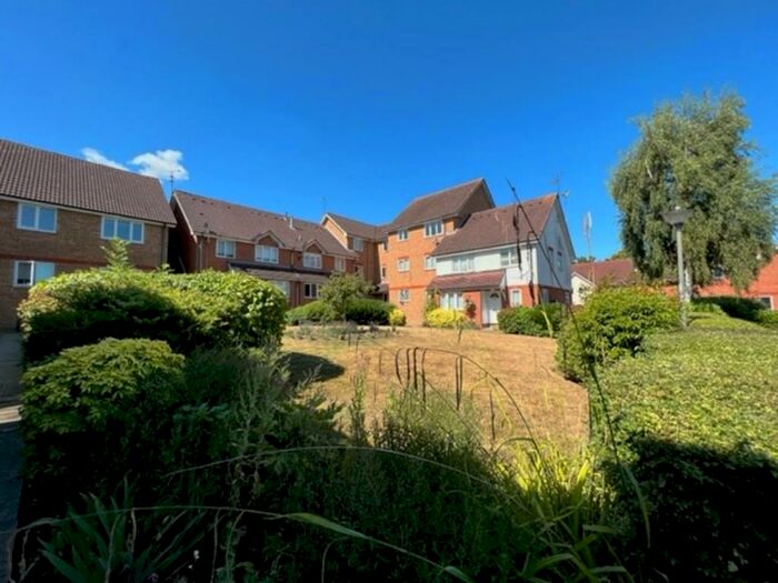 2 Bedroom Apartment To Rent In Eagle Close, Waltham Abbey, EN9