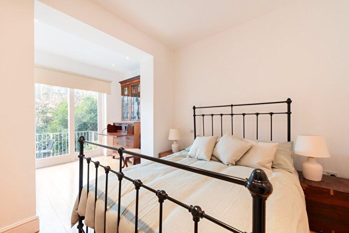 1 Bedroom Flat To Rent In Warrington Crescent, London, W9