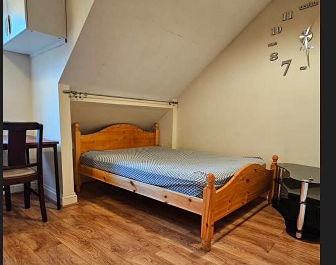 1 Bedroom Studio To Rent In Cromwell Road, Luton, LU3